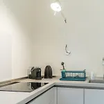 Margherita 60m With Balcony In Historic Centre *