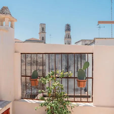 Апартаменты Margherita 60m With Balcony In Historic Centre