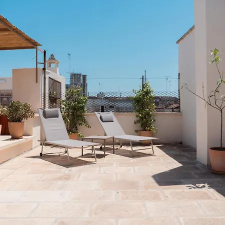 Апартаменты Margherita 60m With Balcony In Historic Centre *