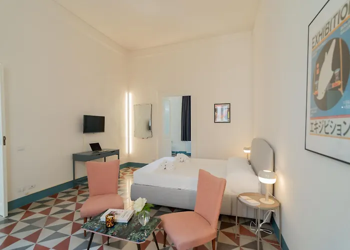 Апартаменты Margherita 60m With Balcony In Historic Centre