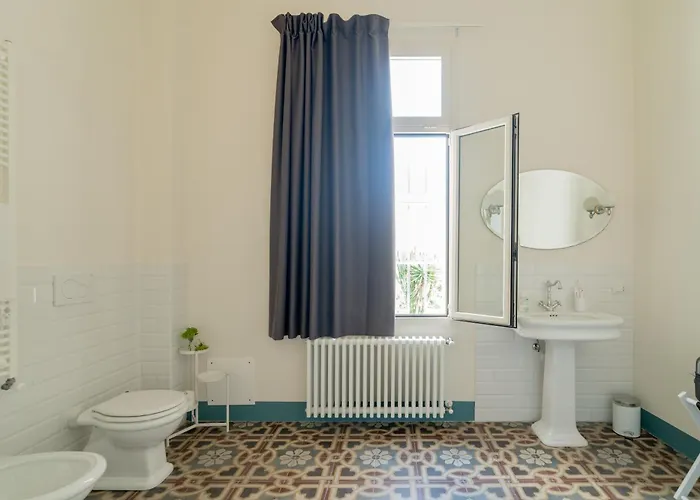 Апартаменты Margherita 60m With Balcony In Historic Centre